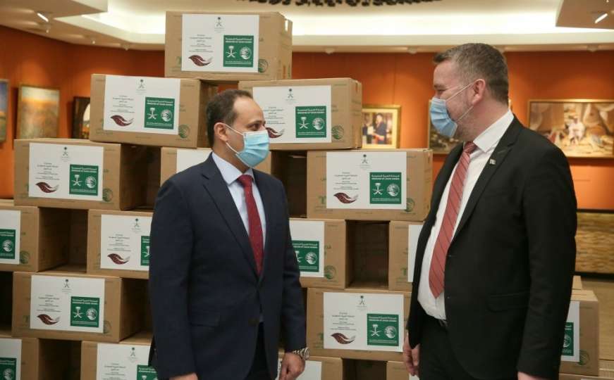 Kraljevina Saudijska Arabija donirala 50 tona hurmi BiH 